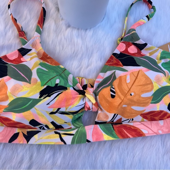 NWT Kona Sol Women’s V-Neck Knot Bikini Top - Picture 5 of 17